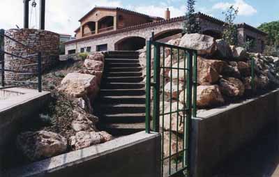 escalera antes de las plantaciones